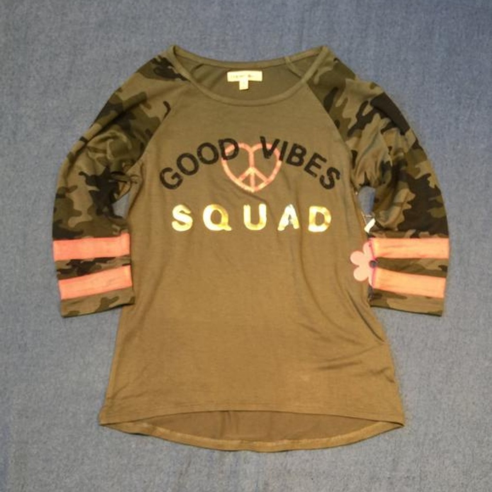 GOOD VIBES RAGLAN BY PAPER FLOWER